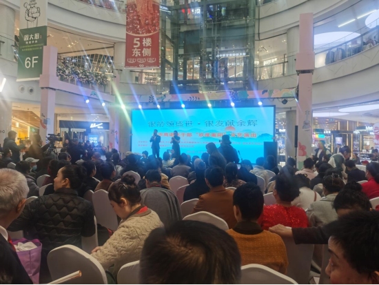 邳州市重陽文藝演出溫馨舉行